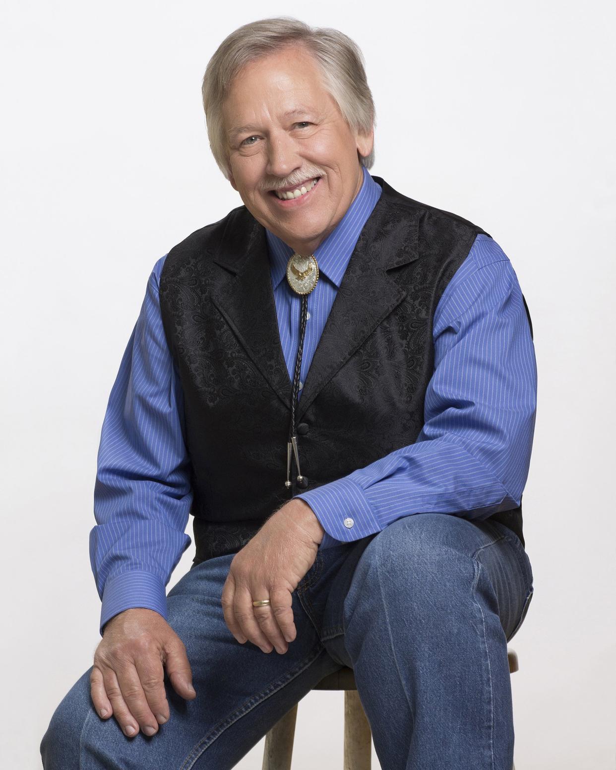 Country singer John Conlee is on stage Saturday night at the Paramount Theatre.