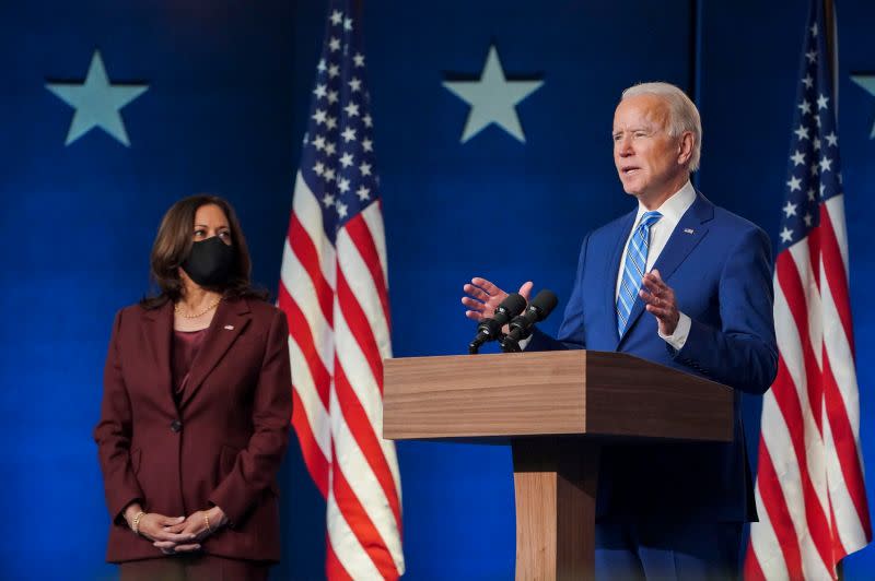 ▲美國當選總統（president-elect）拜登和副手賀錦麗，兩人在被認定當選後首次能夠聽取白宮國安簡報。（圖／翻攝自拜登Joe Biden Twitter）