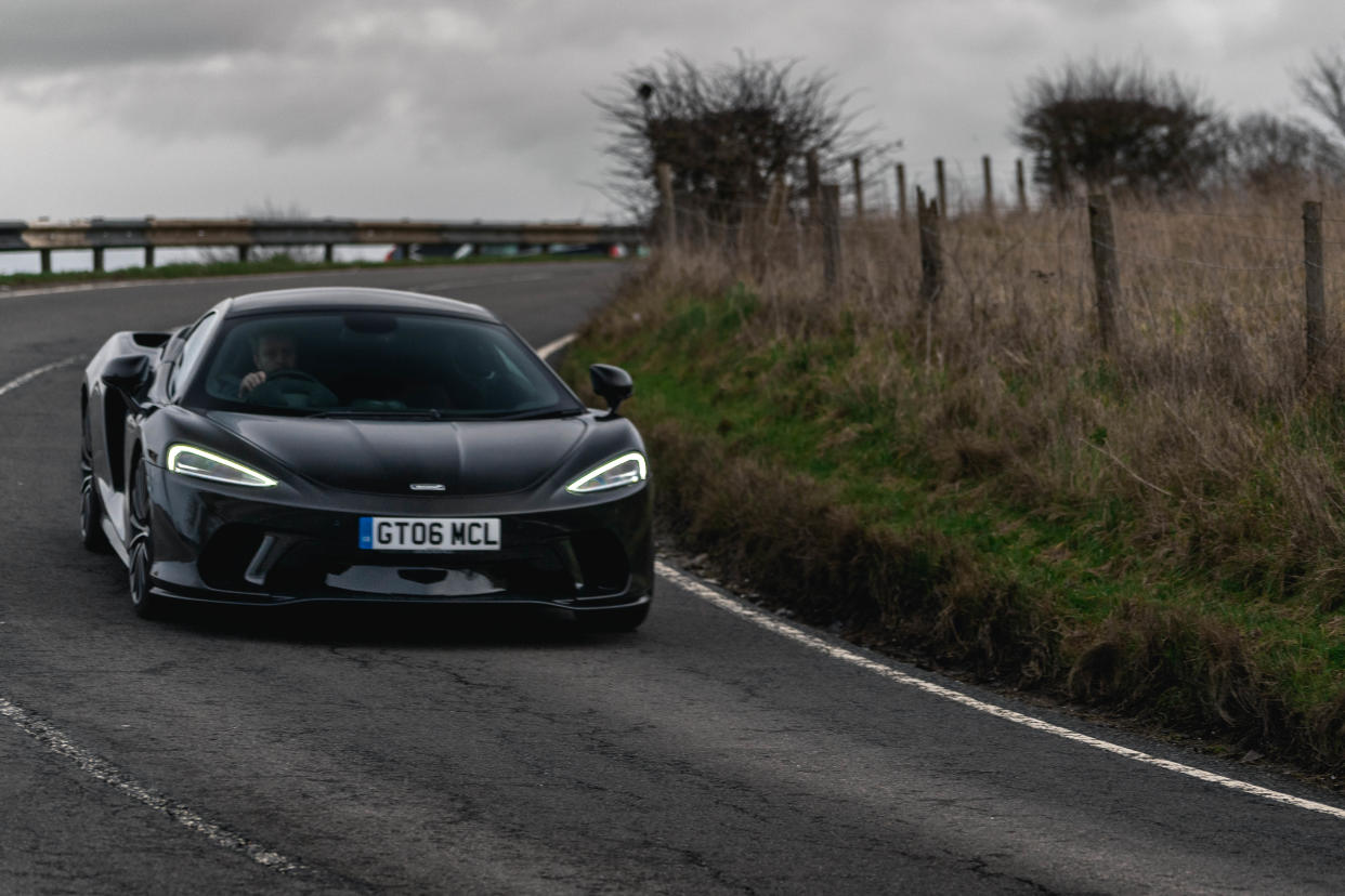 McLaren GT