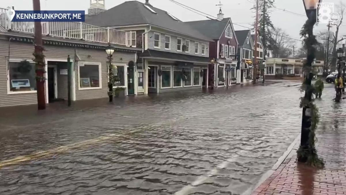 Flooding Begins Maine As Storm Batters Coast With Heavy Rain   02bea8c3942ba88d7c2f3836cfcc05fe