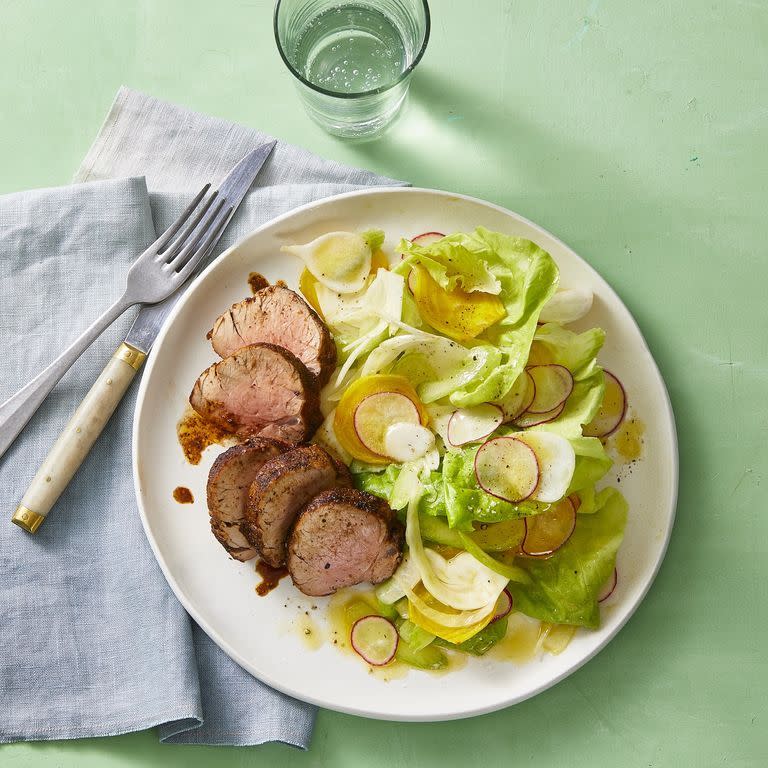 Spice-Dusted Pork with Crunchy Vegetable Salad