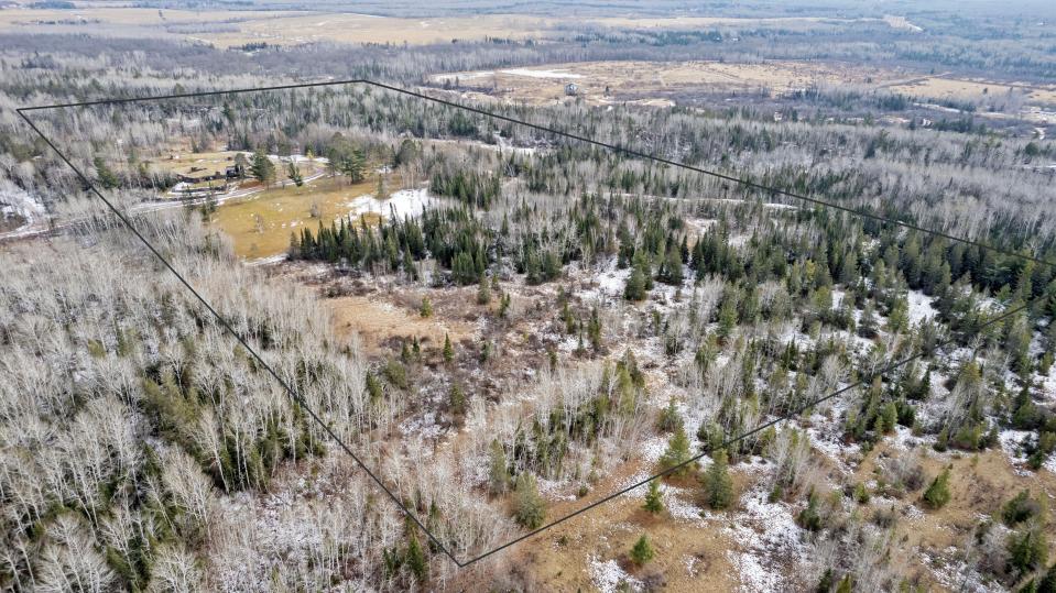 The listing for 5312 S Stone Road sits on 80 acres, with vantage points for seeing Duluth, Minnesota and Lake Superior. The compound in South Range, Wisconsin was built by families preparing for Y2K.