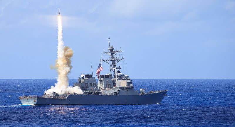 ▲勃克級飛彈驅逐艦「魏柏號」通過台灣海峽。(資料照／美國海軍)