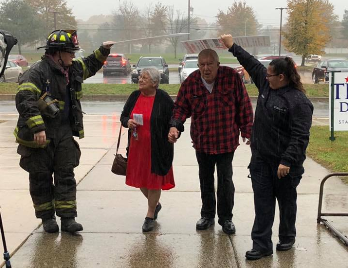 A viral photo shows a sweet moment at a polling place in Pennsylvania. (Photo: Cornwells Fire Company)