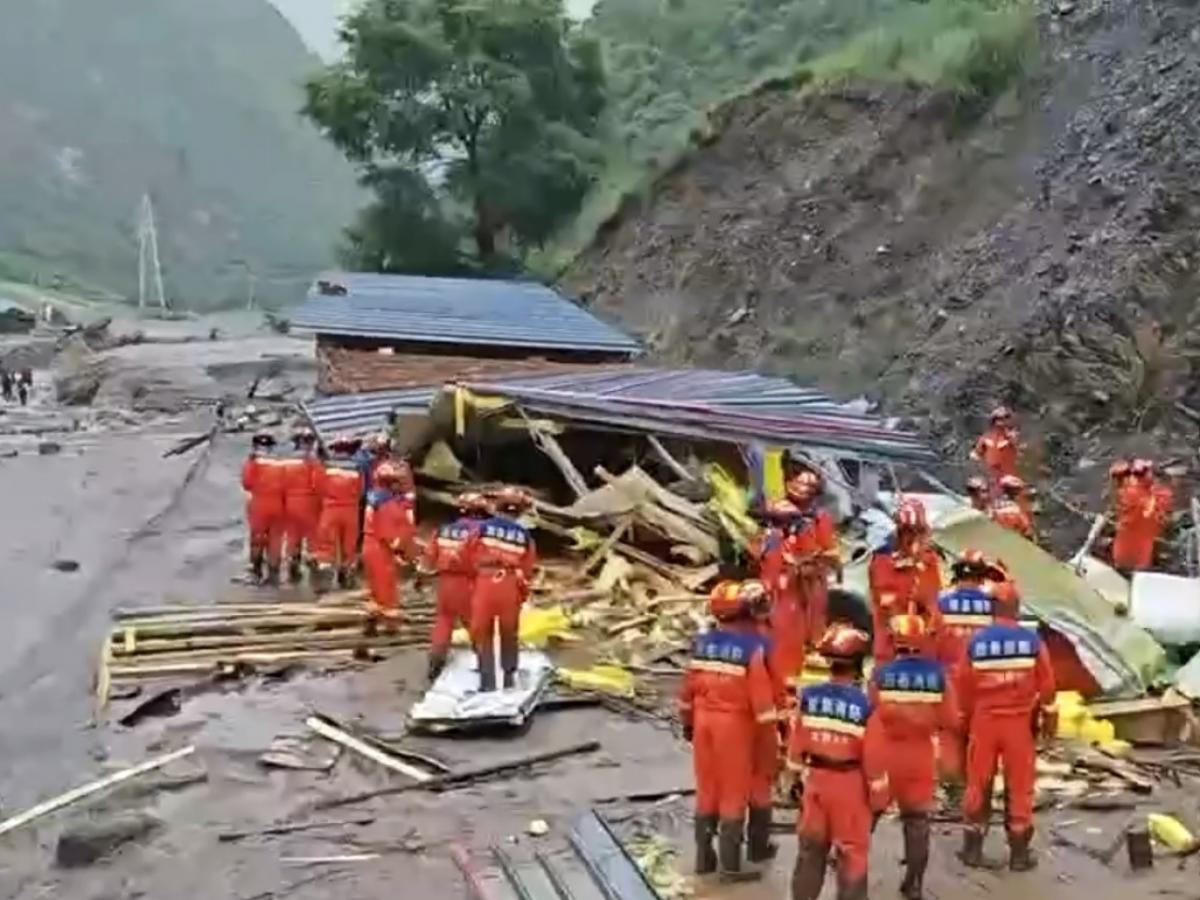 甘肅省甘南州發生泥石流2死7傷