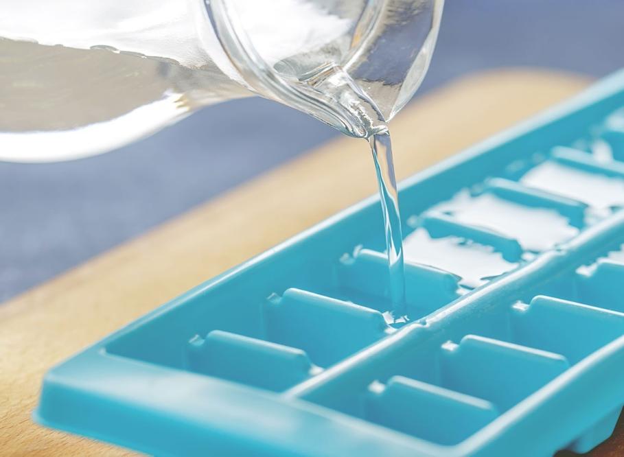 13 Genius Ice Cube Tray Hacks That'll Blow Your Mind