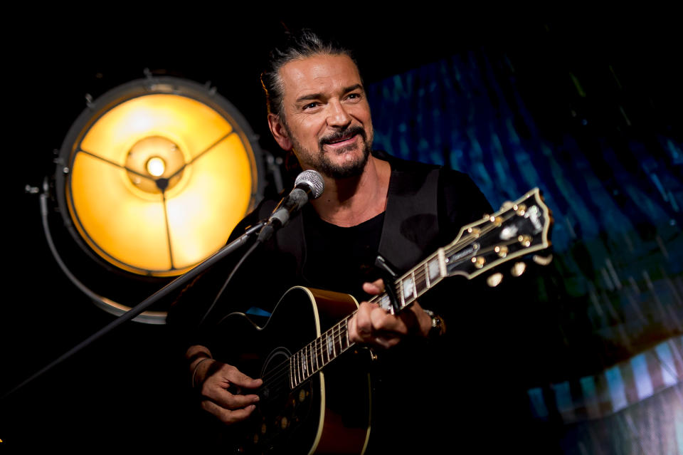 MADRID, SPAIN - APRIL 03: Ricardo Arjona presents his European Tour on April 3, 2018 in Madrid, Spain. (Photo by Samuel de Roman/Getty Images)