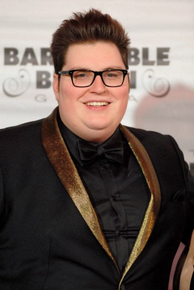 Singer, musician and "The Voice" contestant, Jordan Smith, poses on the red carpet at The Barnstable-Brown Gala Derby Eve. May 05, 2017