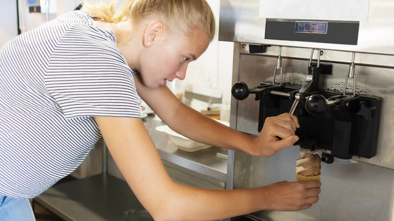 Filling up ice cream cone