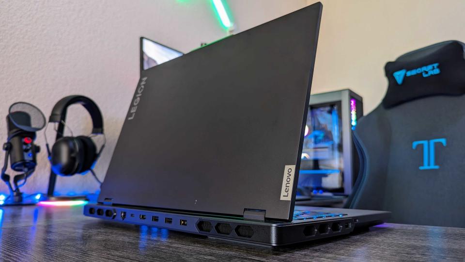 Image of the Lenovo Legion Pro 7i (Gen 8).