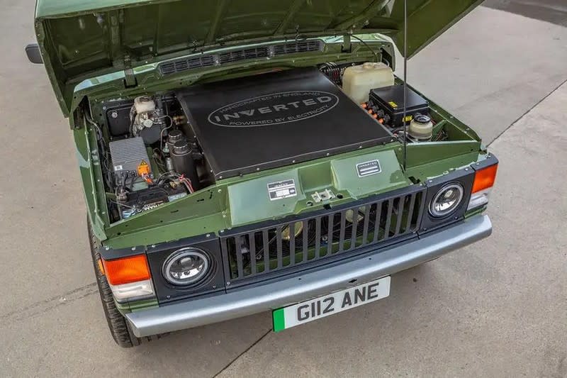 Inverted的電動Range Rover配置80kW電池，擁有450hp最大馬力與61.1kgm最大扭力。