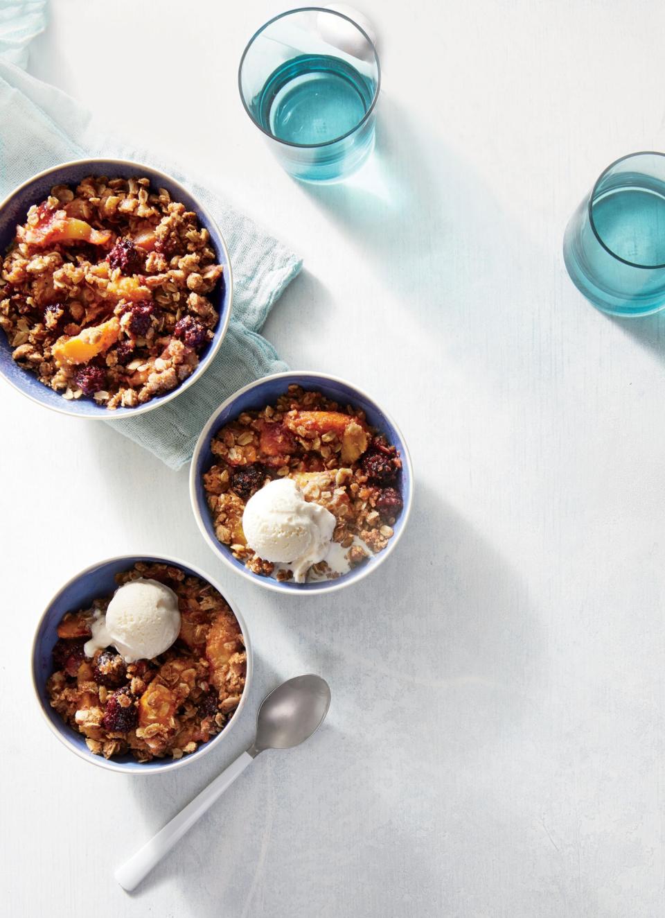 Blackberry-Peach Slow Cooker Crumble