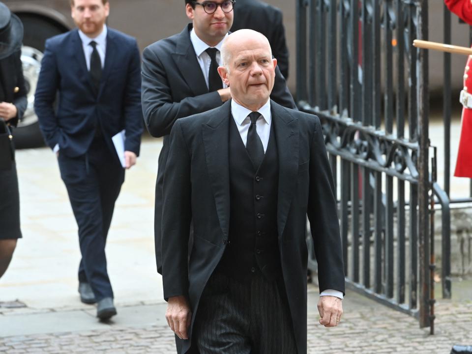 William Hague arrives to take their seats inside Westminster Abbey in London on September 19, 2022, for the State Funeral Service for Britain's Queen Elizabeth II. - Leaders from around the world will attend the state funeral of Queen Elizabeth II. The country's longest-serving monarch, who died aged 96 after 70 years on the throne, will be honoured with a state funeral on Monday morning at Westminster Abbey. (Photo by Geoff PUGH / POOL / AFP) (Photo by GEOFF PUGH/POOL/AFP via Getty Images)