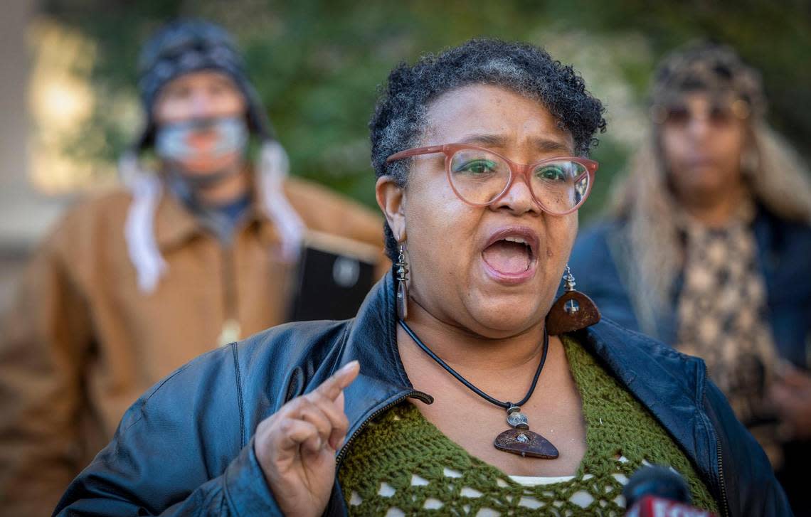 Sheryl Ferguson, an organizer with It’s Time 4 Justice, spoke to the media outside the Jackson County Court House in November during the trial of Eric DeValkenaere, a white former KCPD detective who shot Cameron Lamb. Ferguson is hosting a forum on race on July 23.