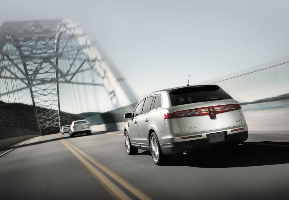 <p>2017 Lincoln MKT</p>