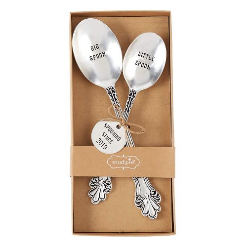 Mud Pie Wedding Serving Set. (Photo: Amazon)