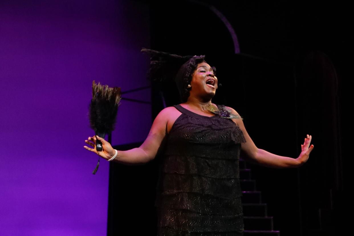 Syreeta S. Banks singing in “Eubie!” a musical revue at the Westcoast Black Theatre Troupe.