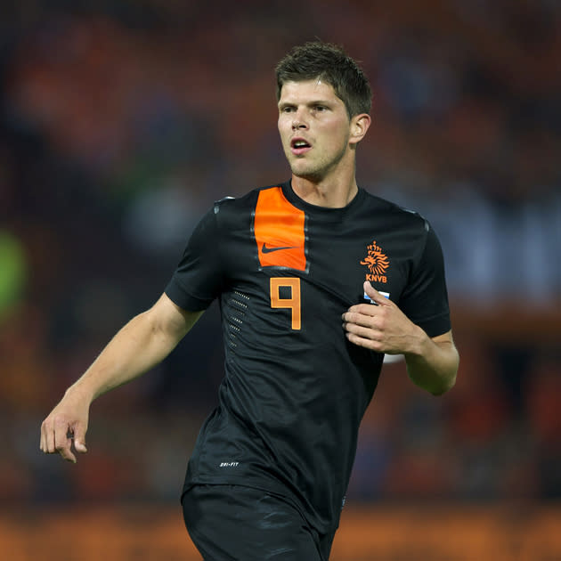 Nom: Klaas-Jan Huntelaar<br>Poste: Attaquant<br>Date de naissance (Âge): 12/08/1983 (28)<br>Numéro: 9<br>Club: Schalke (Allemagne GER)