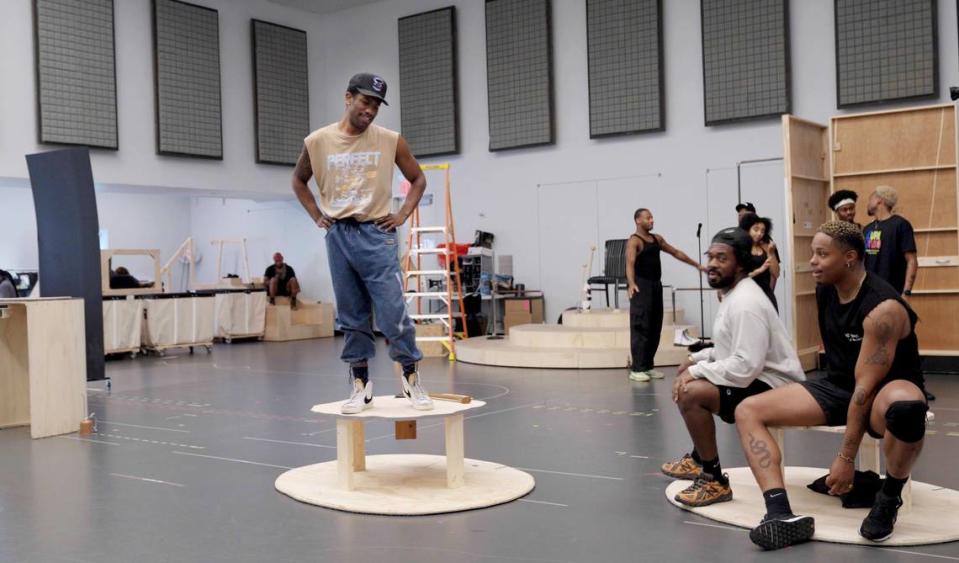 Charlotte’s own Phillip Johnson Richardson, center, at a rehearsal of “The Wiz.” He plays Tinman in the classic musical that will be in Charlotte Nov 7-12 at Belk Theater. Courtesy "The Wiz"