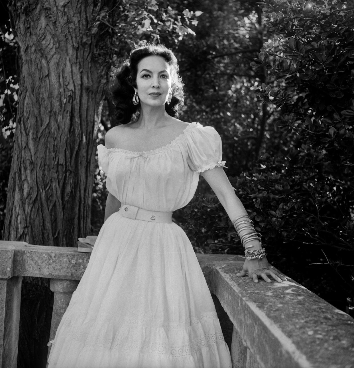 María Félix en el Festival de Venecia en 1954. (Photo by Roger Viollet via Getty Images/Roger Viollet via Getty Images)