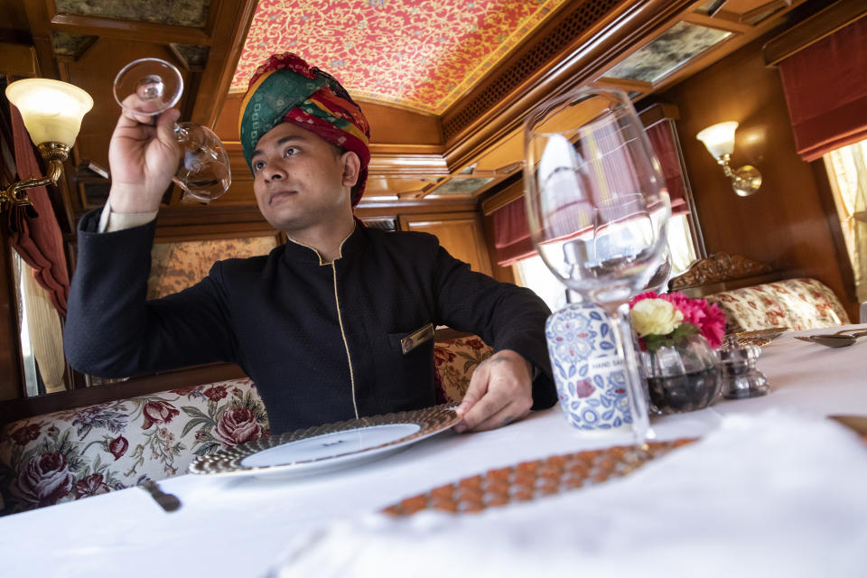 Dining car Rang Mahal restaurant.Maharajas express luxury train. Rajasthan. India