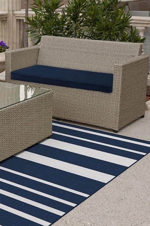 Outdoor Loma Black Rug