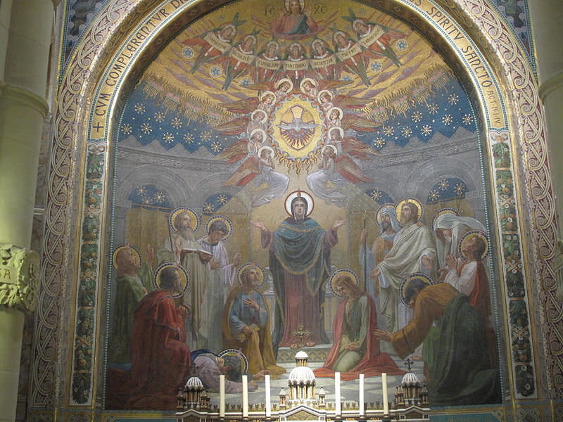 Mosaics on the Rosary Basilica (lower level) : the Pentecost