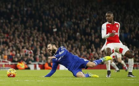 Football Soccer - Arsenal v Chelsea - Barclays Premier League - Emirates Stadium - 24/1/16 Arsenal's Joel Campbell in action with Chelsea's Cesc Fabregas Action Images via Reuters / John Sibley Livepic