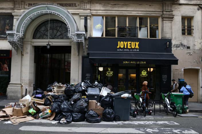 Right now, the image of Paris is very different from the usual one. REUTERS/Yves Herman