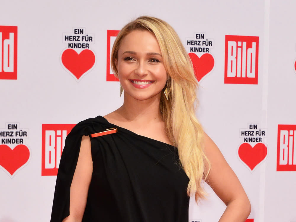 Von ihrer langen, blonden Mähne hat sich Hayden Panettiere verabschiedet (Bild: Timm/face to face/ImageCollect)