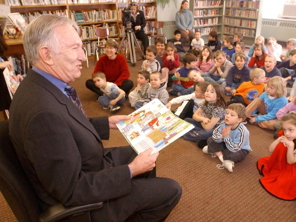 Senator James Jeffords reads to students at the South Royalton Elementary School in South Royalton, Vermont