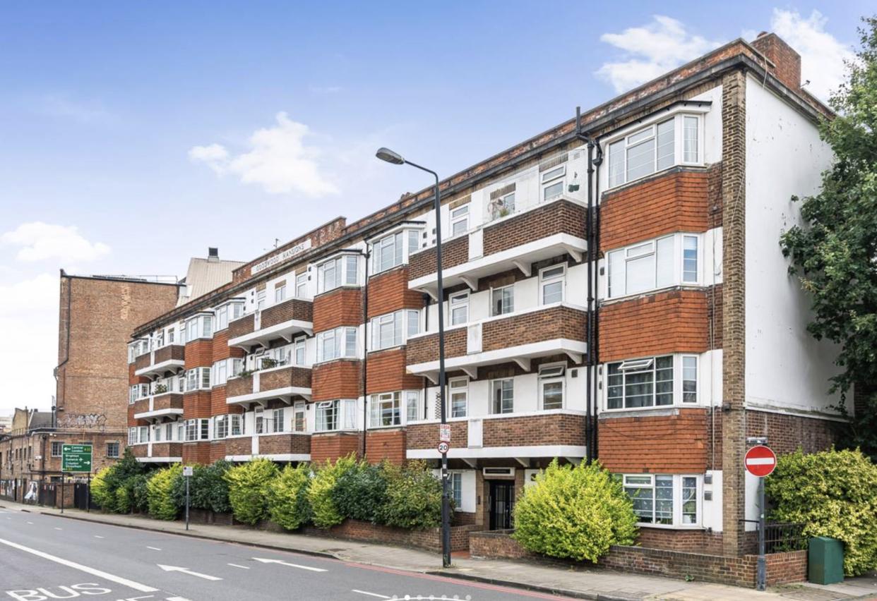 This London flat is a bargain for a cash buyer. Photo: Foxtons