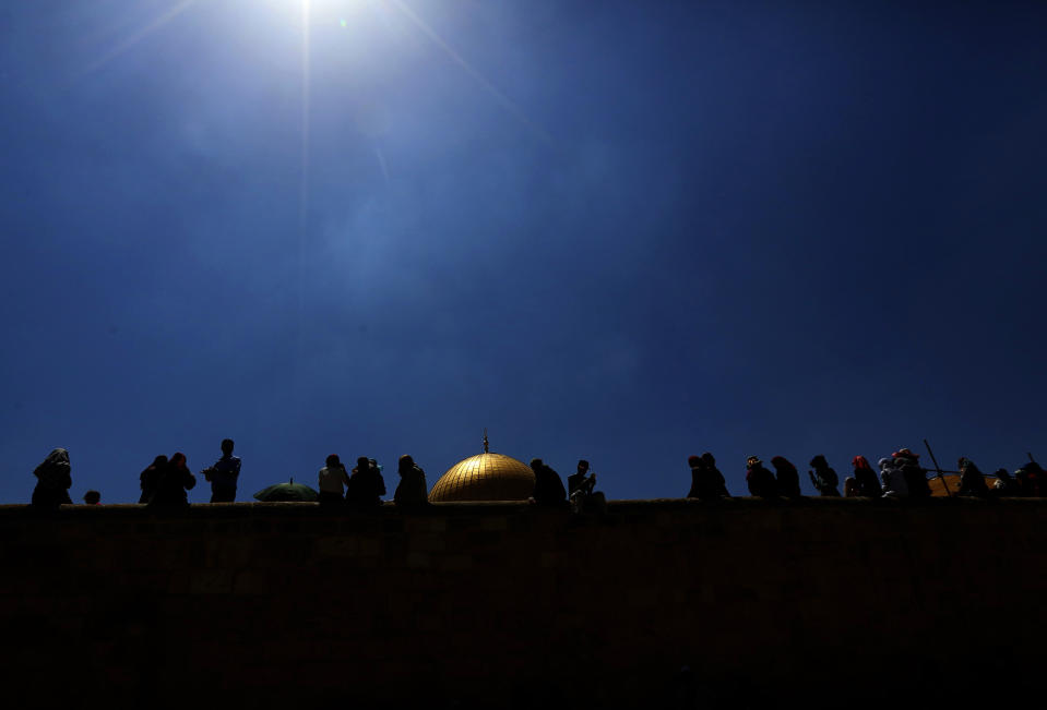 Last Ramadan Friday prayers in Jerusalem