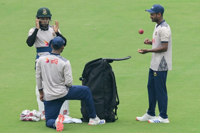 Members of the Bangladesh squad fo through their paces in Rawalpindi ahead of the first Test against Pakistan (Aamir QURESHI)