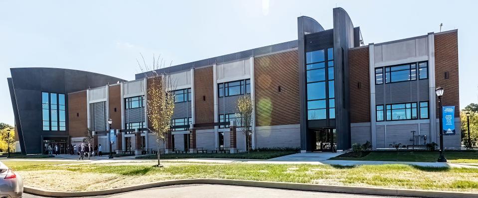 Middle Tennessee State University hosted a ribbon cutting for the state-of-the-art Concrete and Construction Management Building on Oct. 13, 2022.