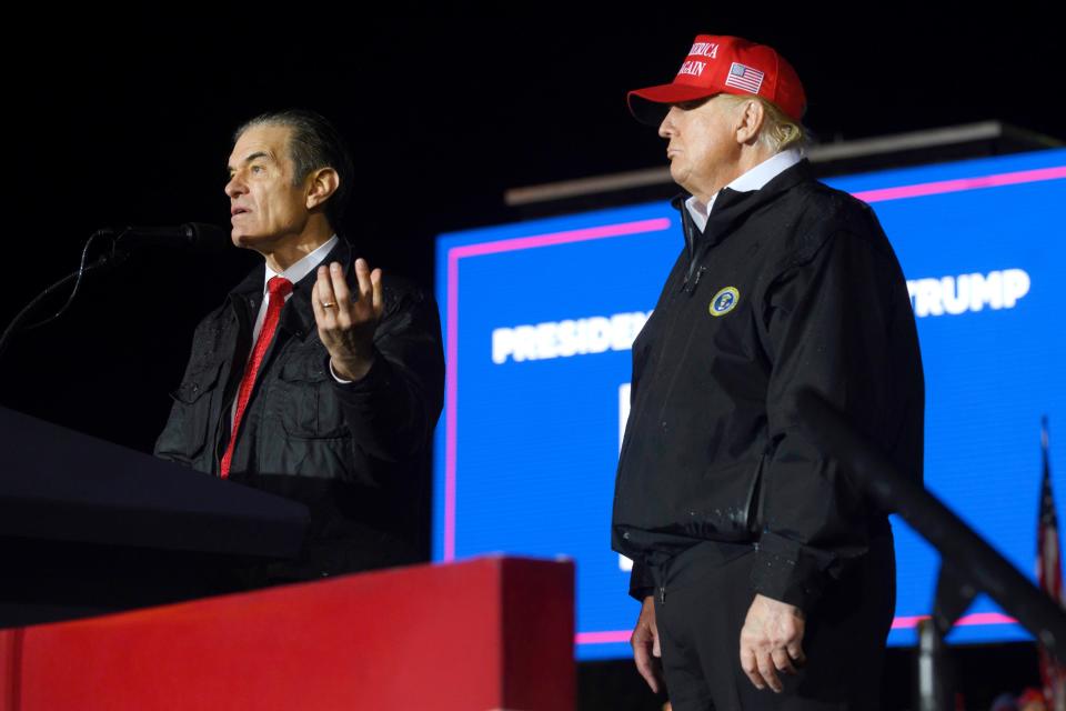 Dr Oz and Donald Trump on stage