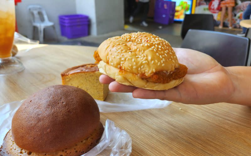 boston - fish burger bun