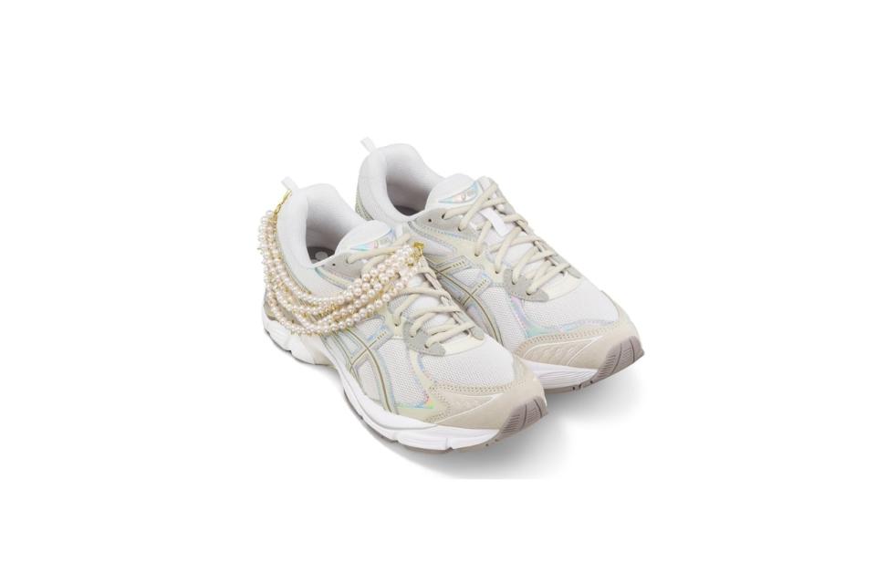 TASAKI x ASICS