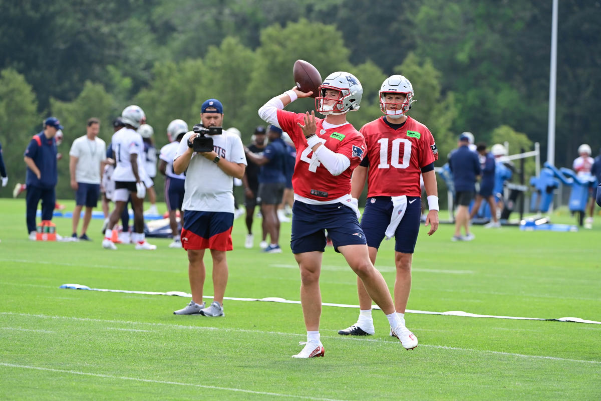 Justin Fields will run scout team offense at Bears' practices when regular  season starts - NBC Sports