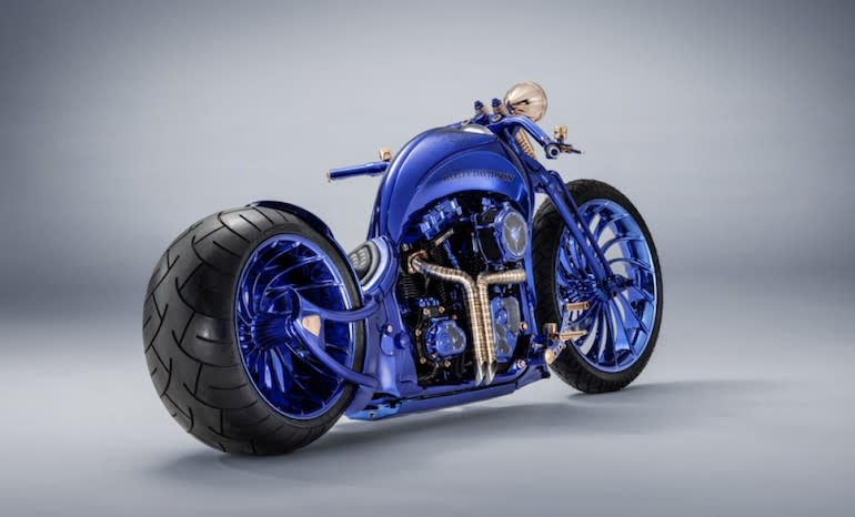 The Slim S Blue Edition definitely has some mid-2000s chopper flavor