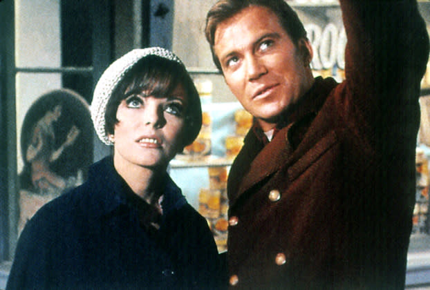 Captain Kirk and Edith Keeler, Star Trek 