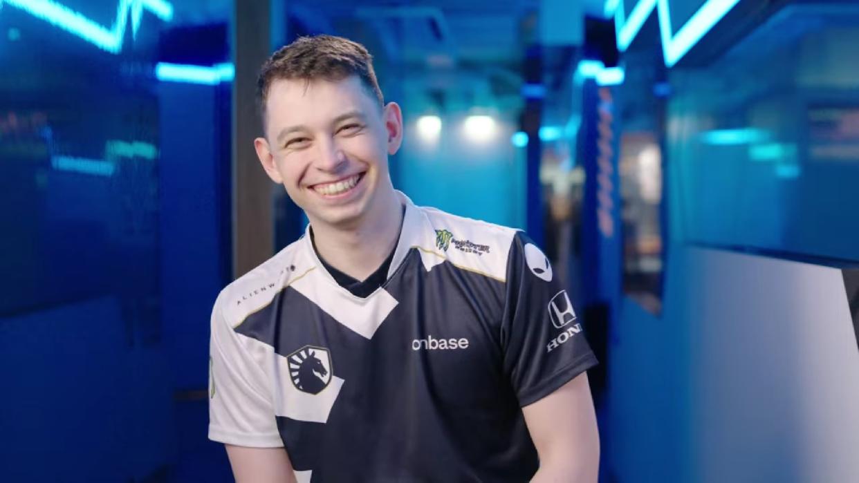 Team Liquid midlaner Nisha won the BetBoom Dacha Dubai 2024's one-versus-one Solo tournament to claim the grand prize of US$50,000 out of the US$100,000 prize pool. (Photo: Team Liquid)