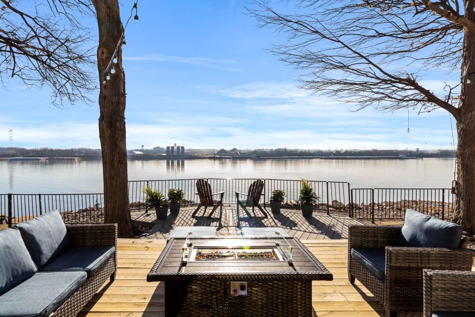 Located across the river in Jeffersonville, Indiana, this waterfront property offers all the views and amenities.