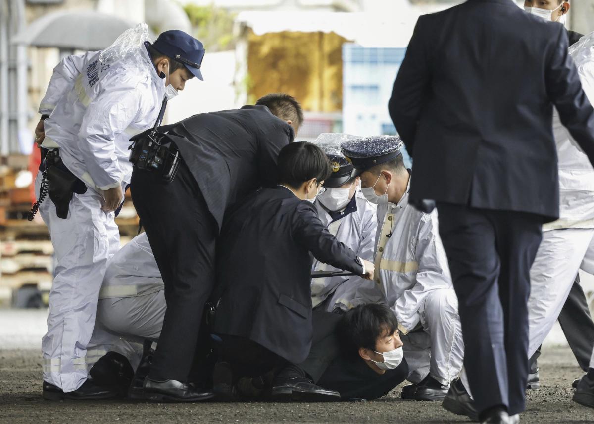 #Explosive thrown at Japan PM at campaign event; 1 hurt