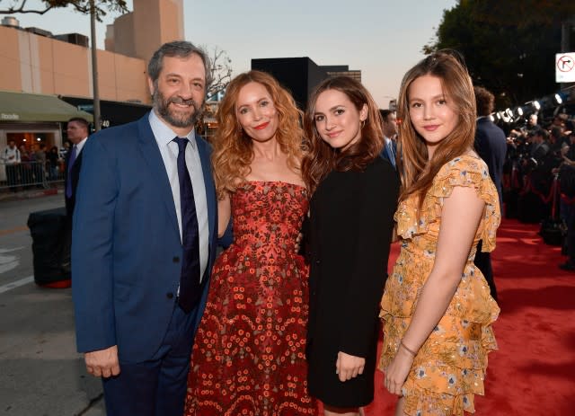 See Judd Apatow and Leslie Mann's Daughter Iris in New Prom Photos