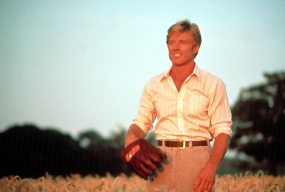 Robert Redford strikes a ballplayer pose in 'The Natural' (Photo: Courtesy Everett Collection)