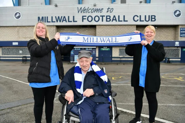 Ted Heardman got a VIP tour around his club's home, The Den <i>(Image: Heathfield Court Care Home)</i>