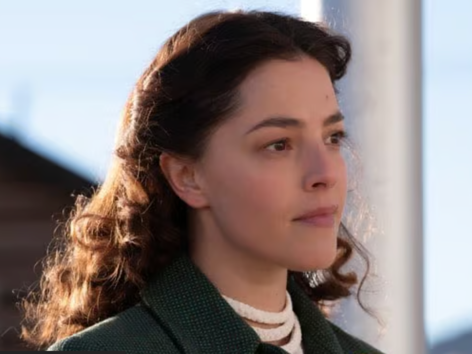 Olivia Thirlby as Lilli Hornig (Universal)