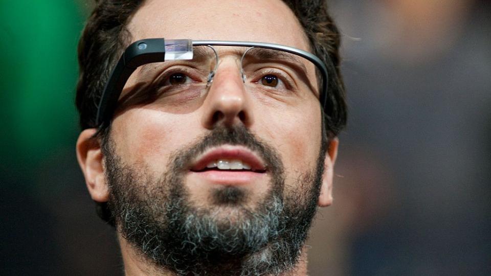 Cofundador de Google Sergey Brin con su Google Glass.