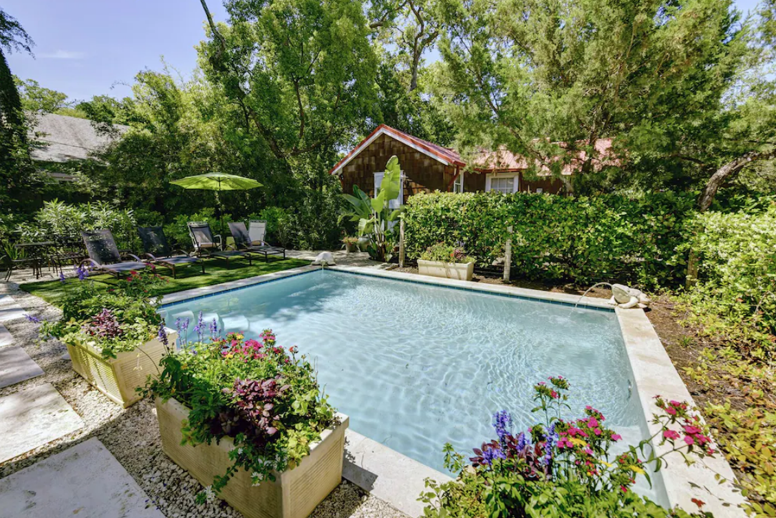 Beach Cottage Charmer: The Pool